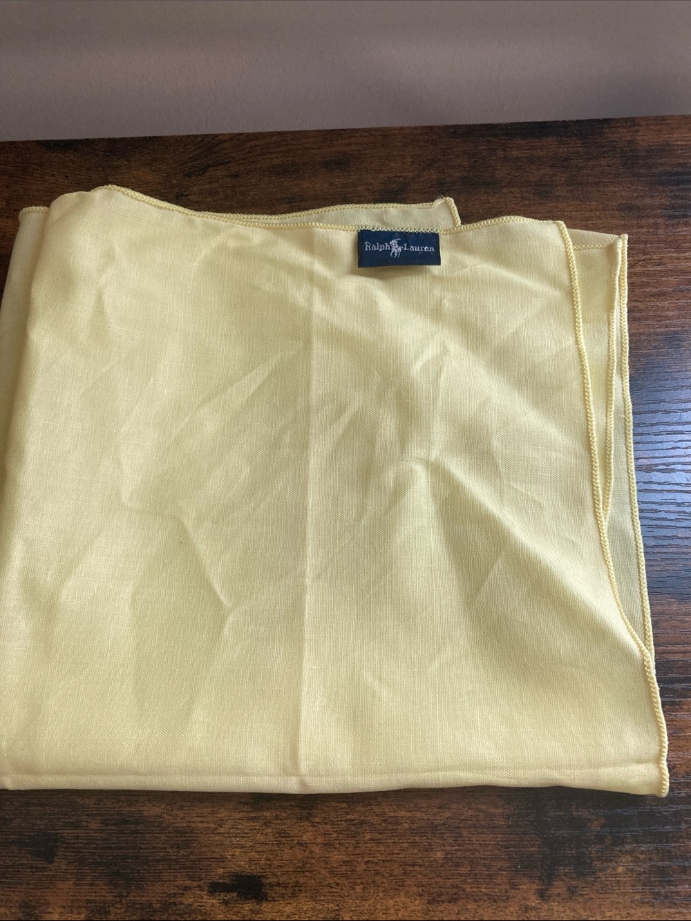 Ralph Lauren Mens Pocket Squares  Yellow Discoloration At Main Crease